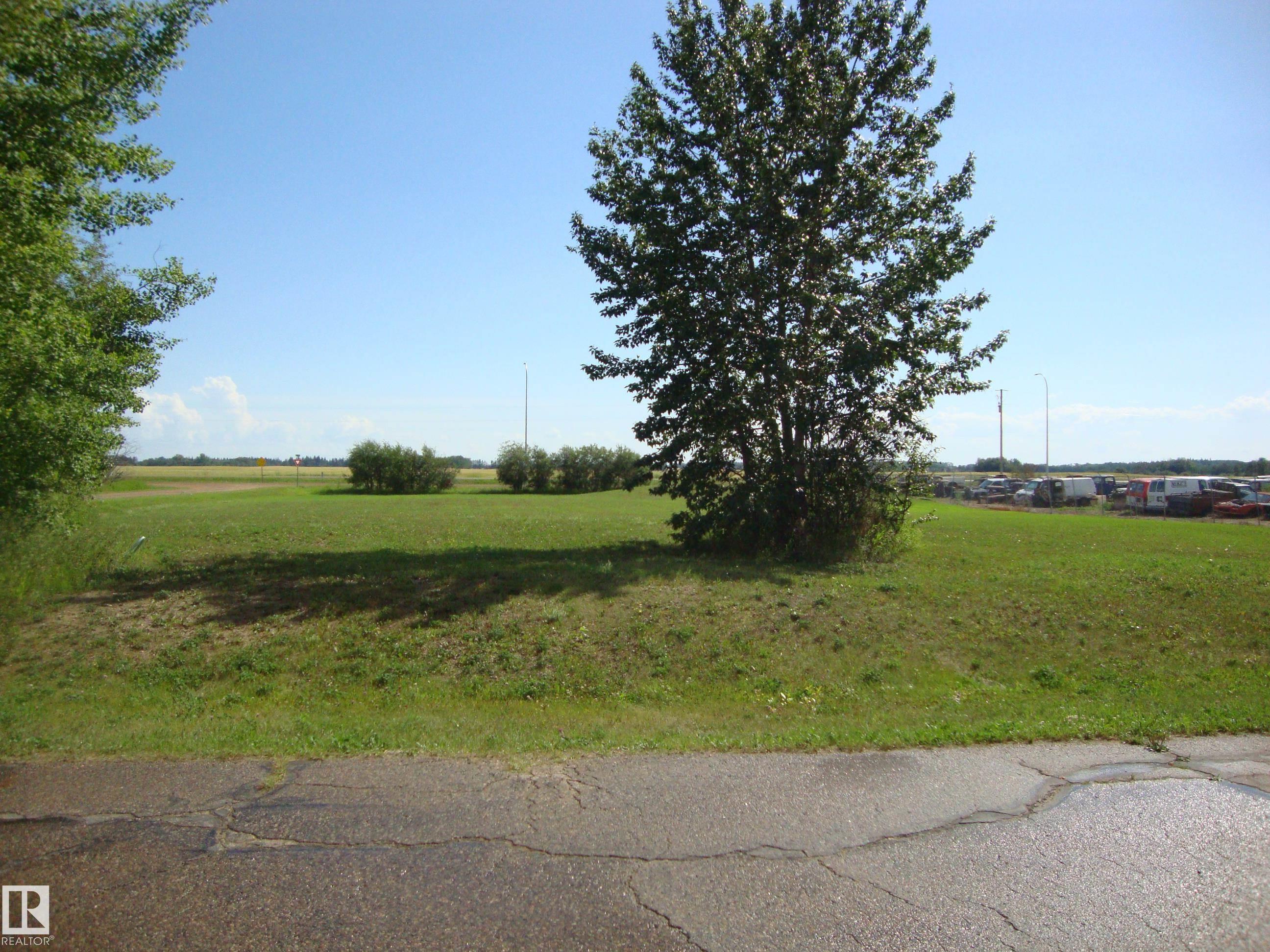 502 1 Avenue, Thorhild