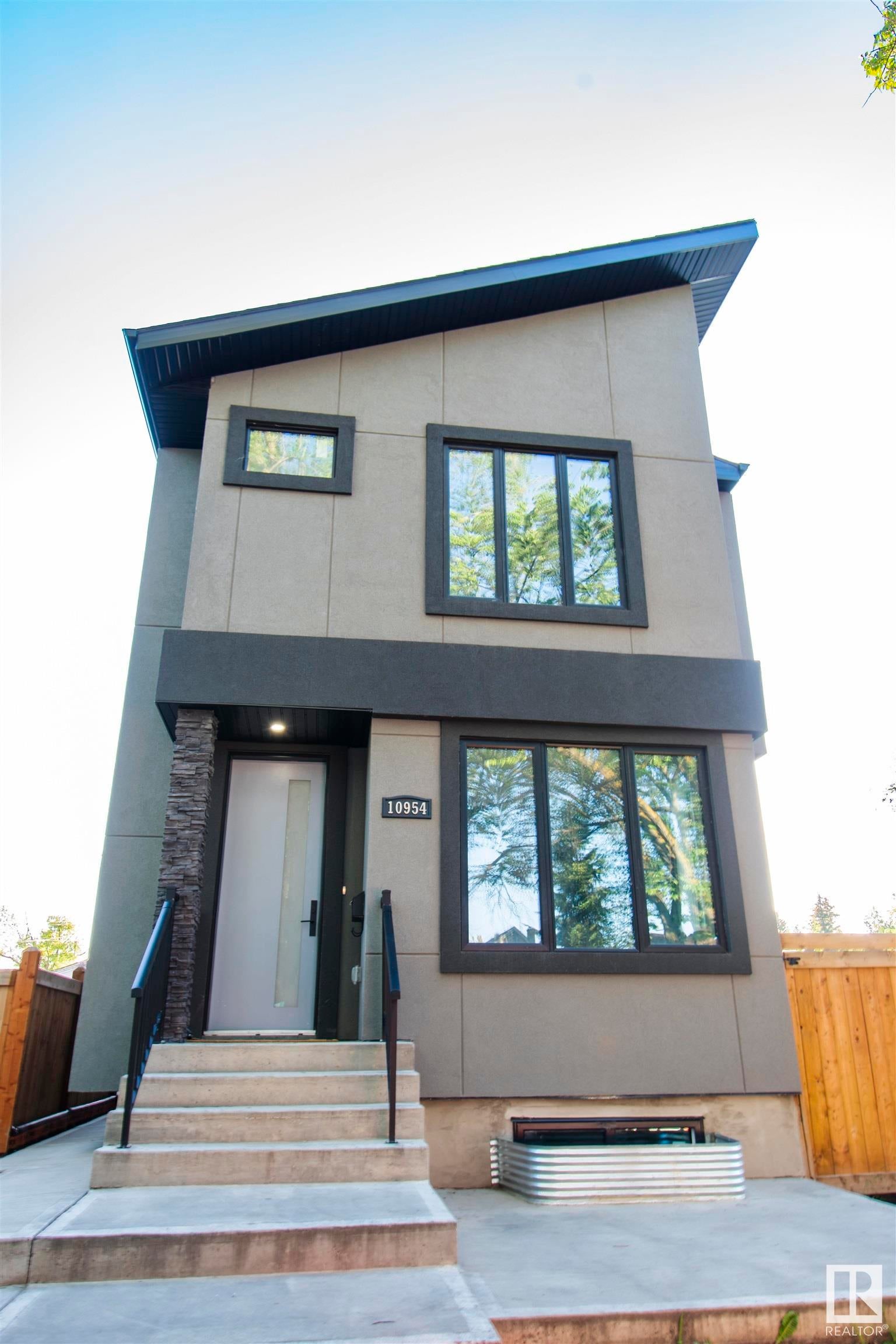 Photo for MLS®# E4421142 - home for sale at 10954 135 Street Northwest, North Glenora, Edmonton AB