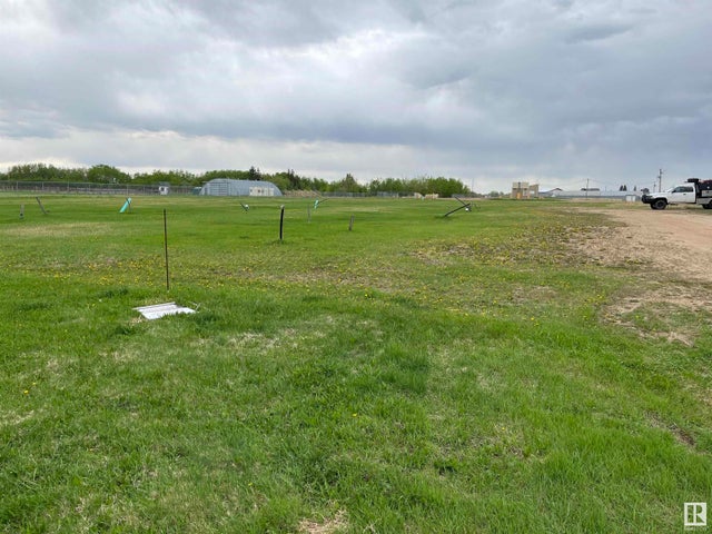 50 St 51 Avenue, Chipman