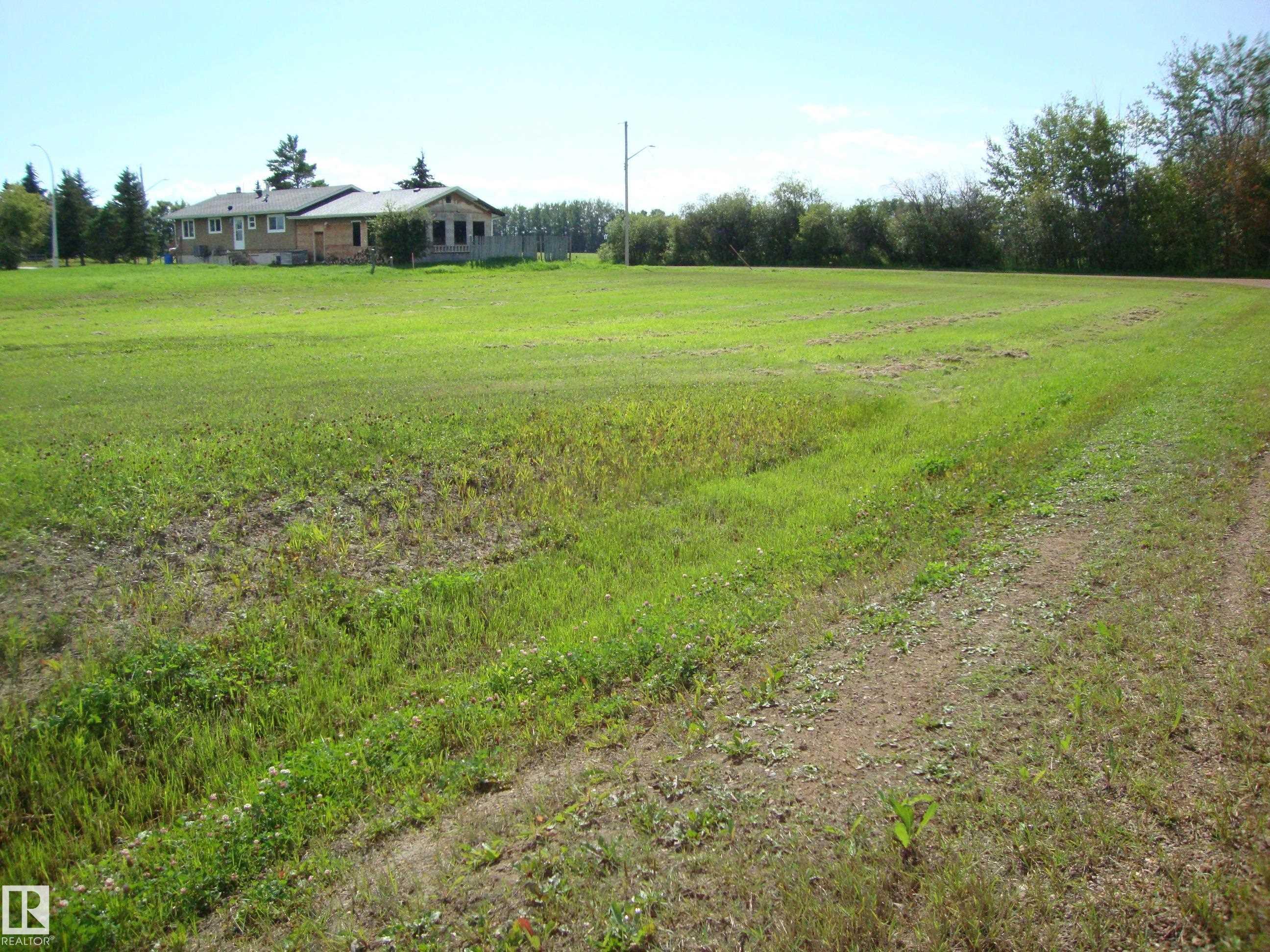 626 5th Ave, Thorhild