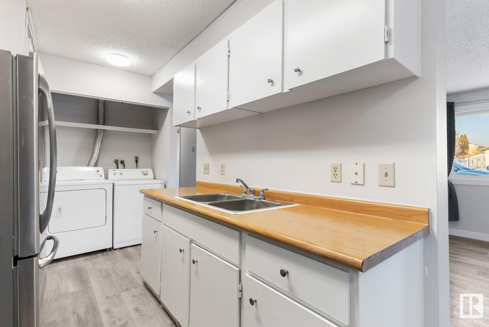 8439 29 Avenue, Edmonton