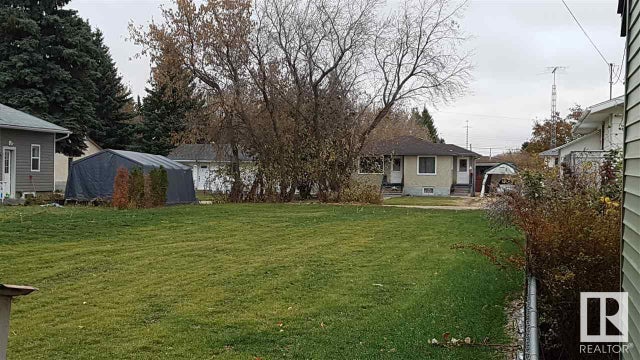 5606 52 Street, Vegreville