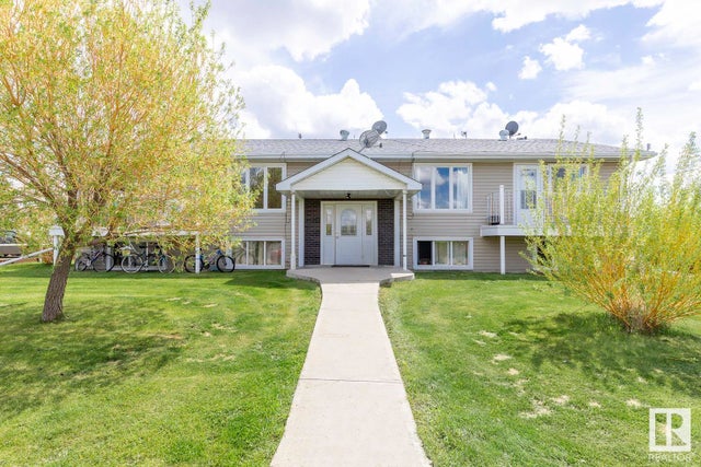 5342 53 Avenue, Mundare
