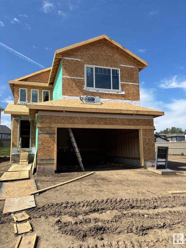 Home for Sale Located at 721 Astoria Way, Devon, AB