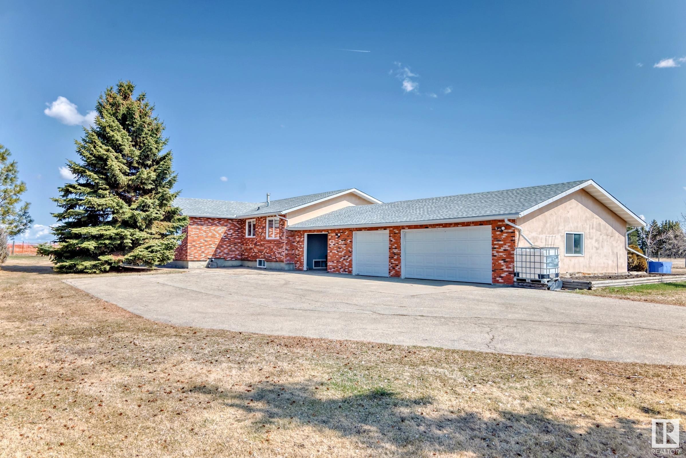 Photo for MLS®# E4430868 - home for sale at 1850 232 Avenue Northeast, Edmonton Energy And Technology Park, Edmonton AB