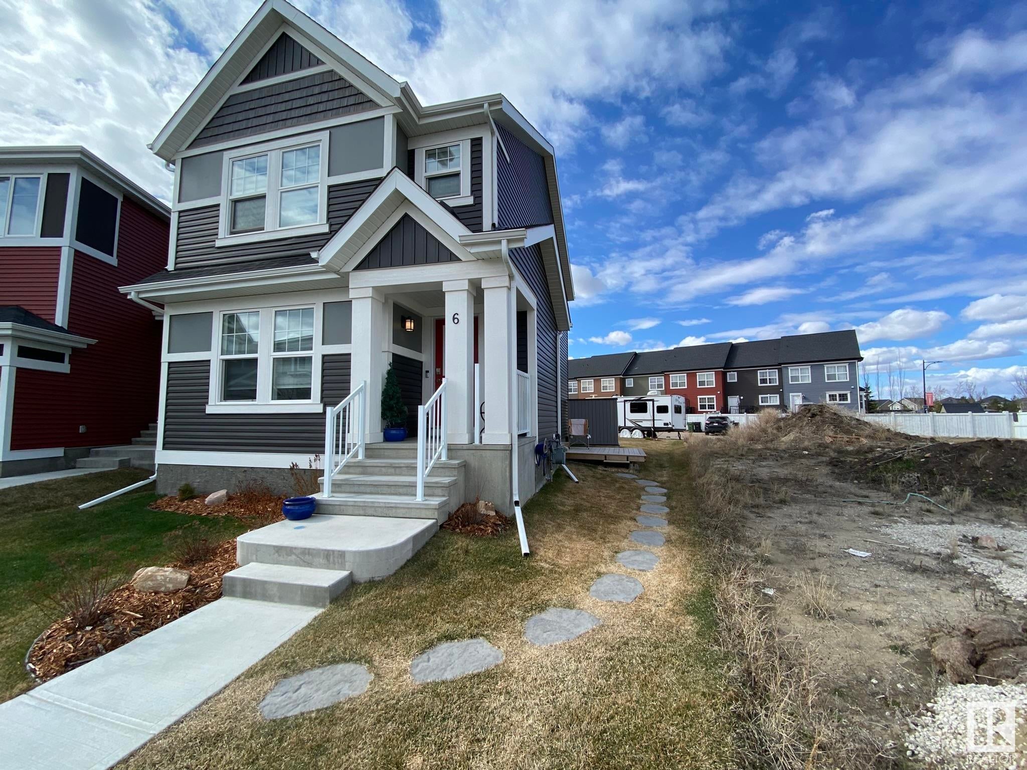 6 Sturtz Hollow, Leduc