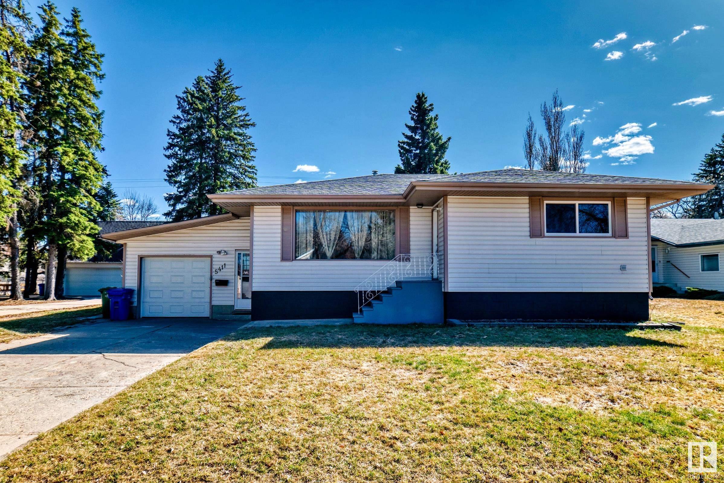 5411 47 Avenue, Wetaskiwin
