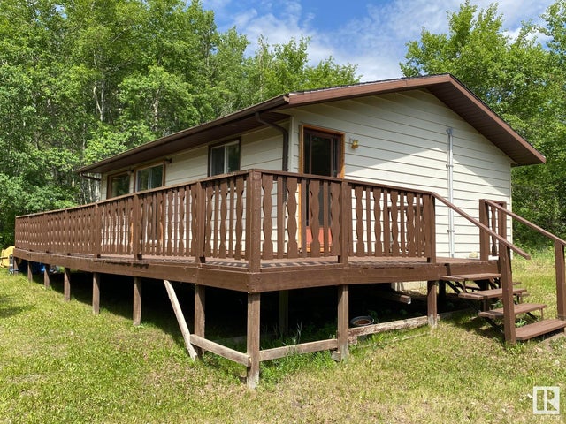 19042 Victoria Trail, Rural Smoky Lake County