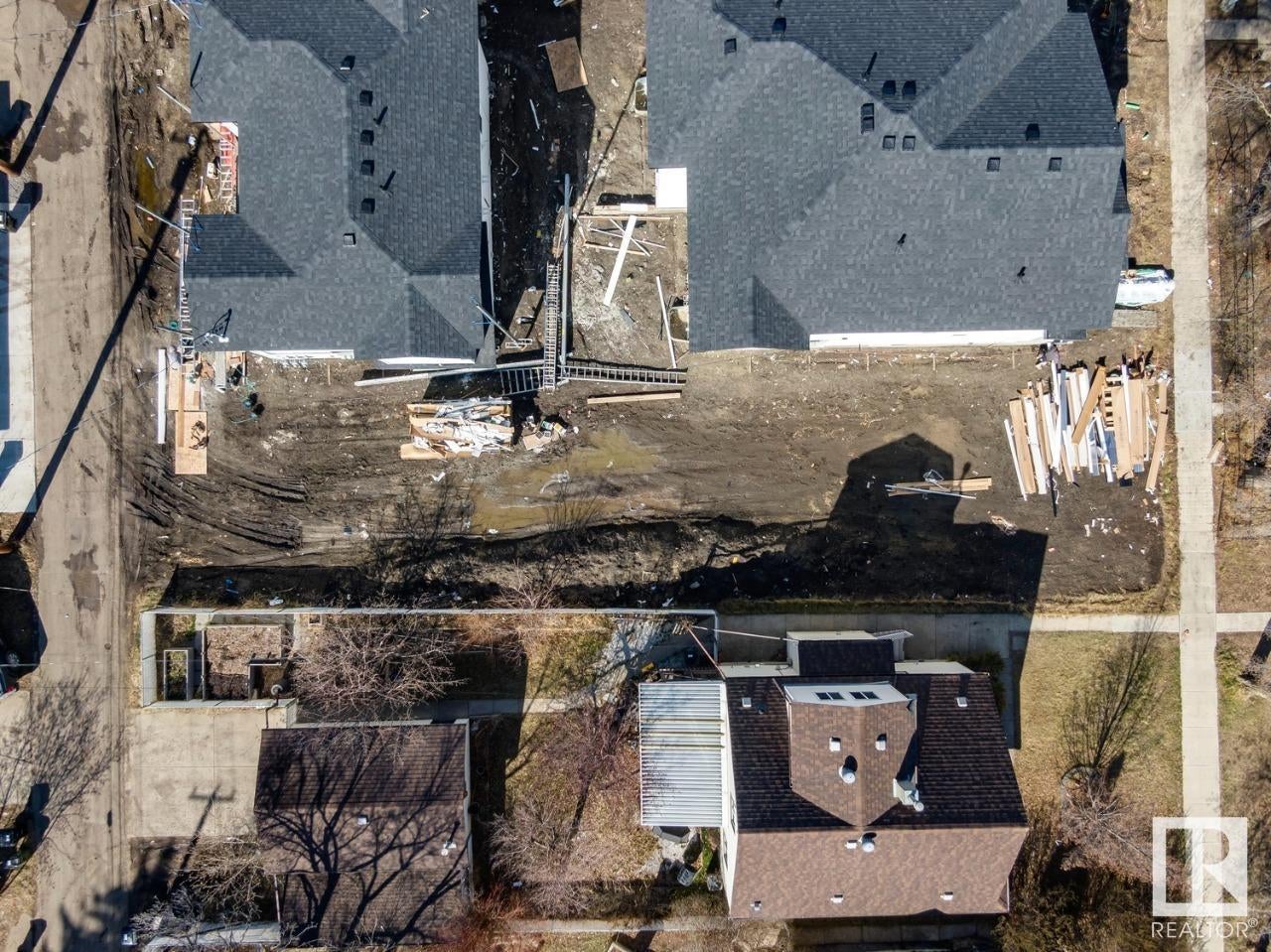 Single Family Property for Sale at 10815 65 Avenue Northwest, Edmonton: MLS®# E4432435