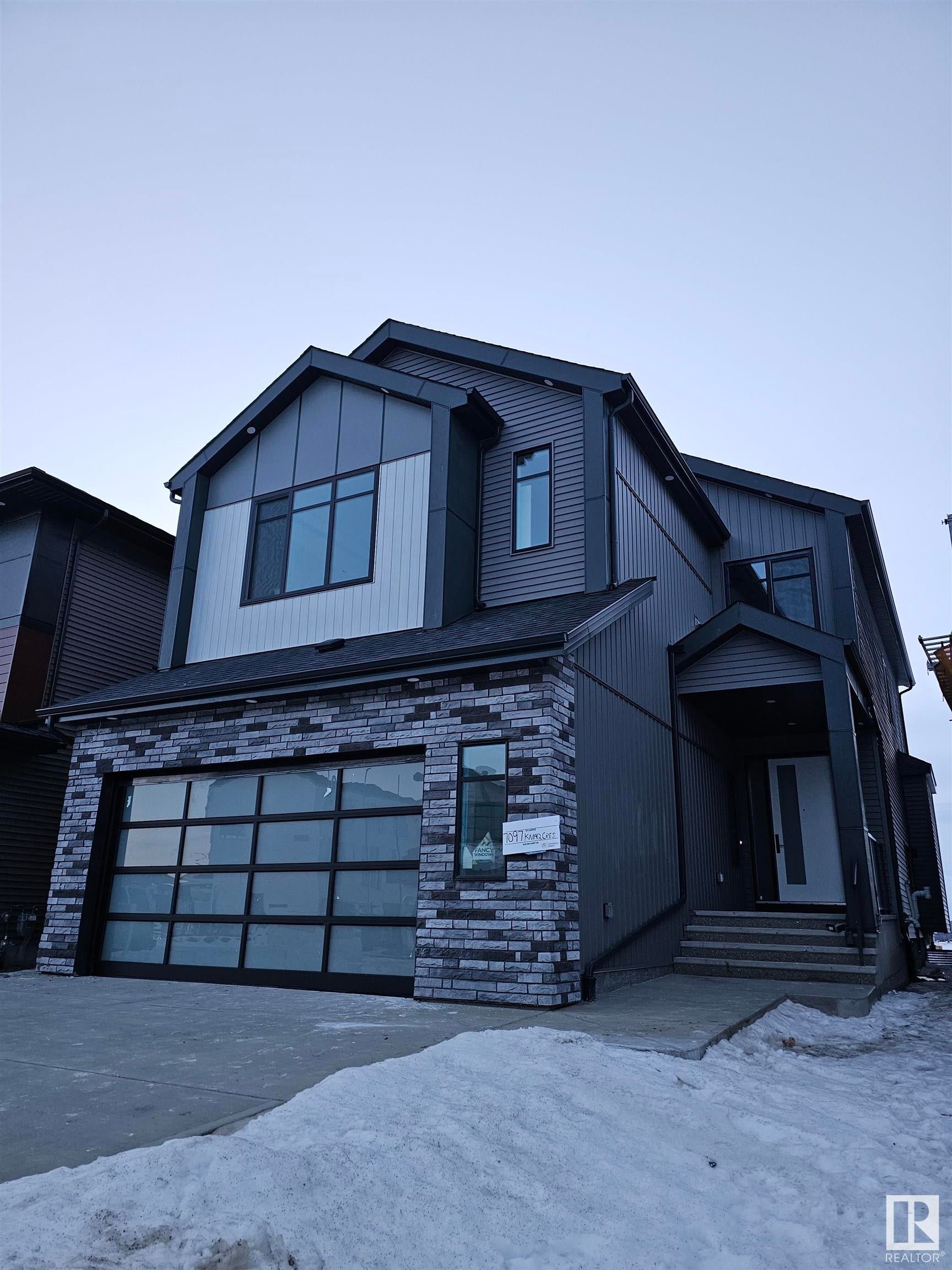7097 Kiviaq Crescent, Edmonton