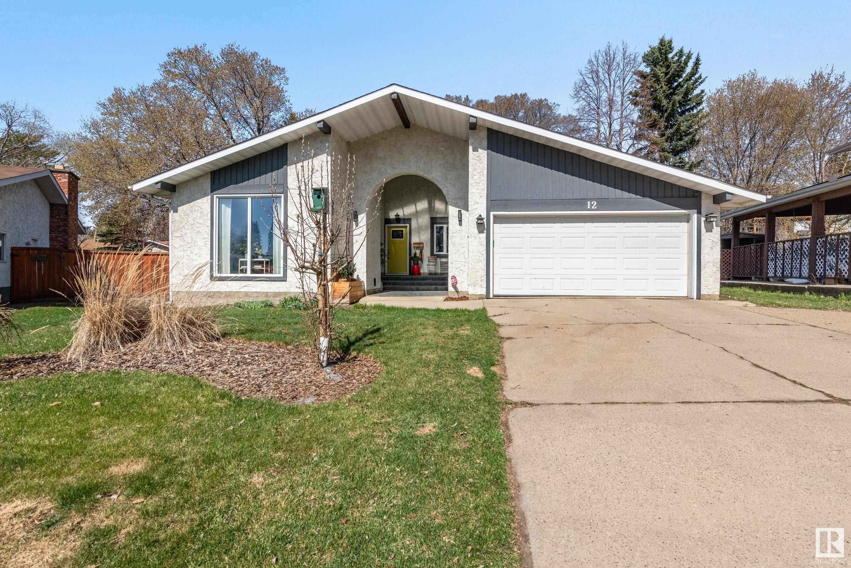 12 Laydon Drive, St. Albert