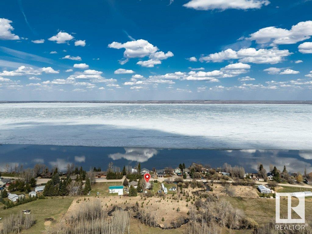 24 Lakeshore Drive, S.v. Grandview, Rural Wetaskiwin County