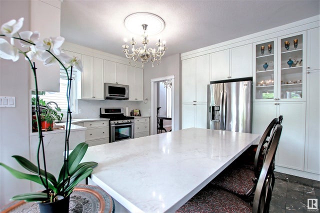 329 Heath Road Nw, Edmonton