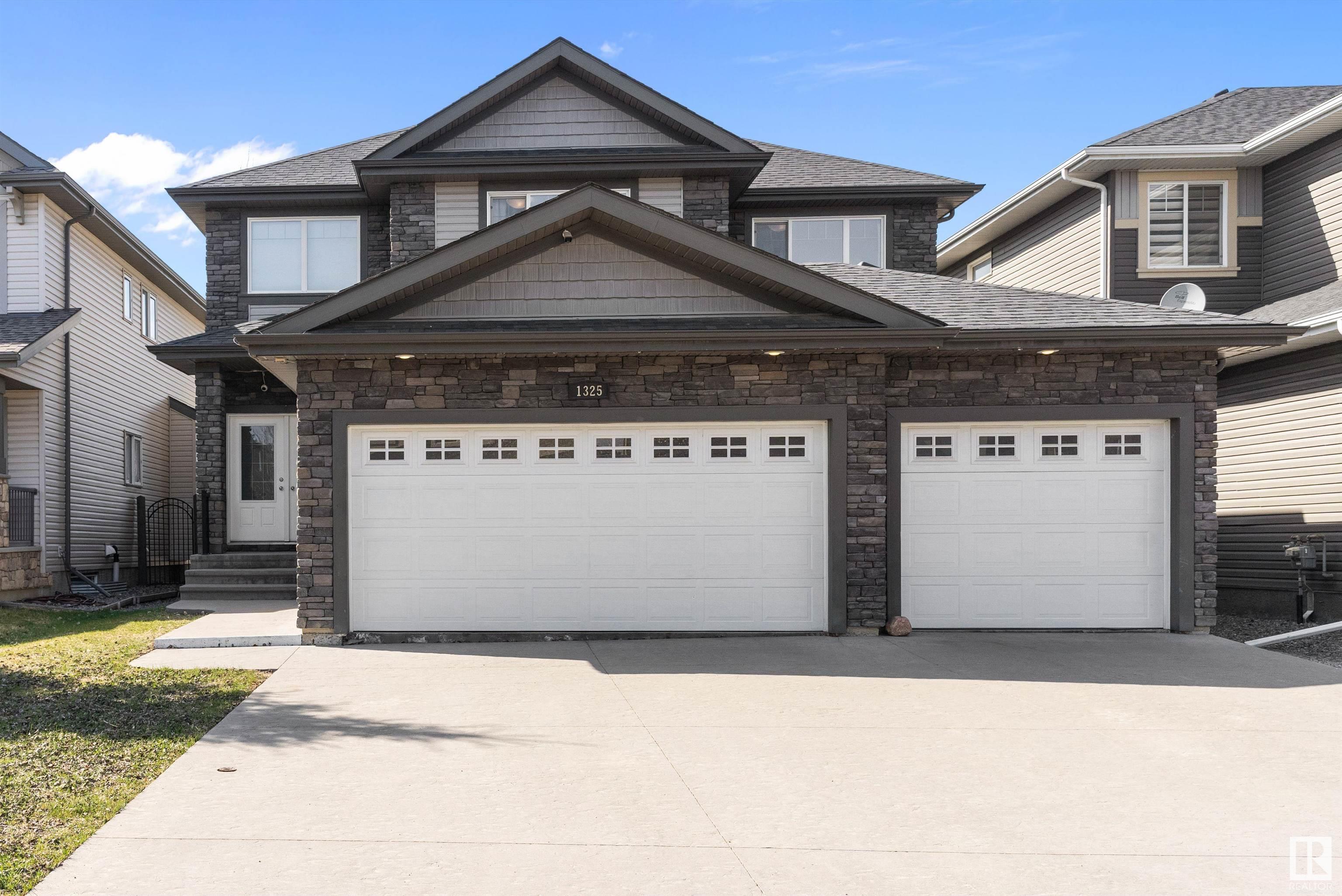 1325 Adamson Drive, Edmonton