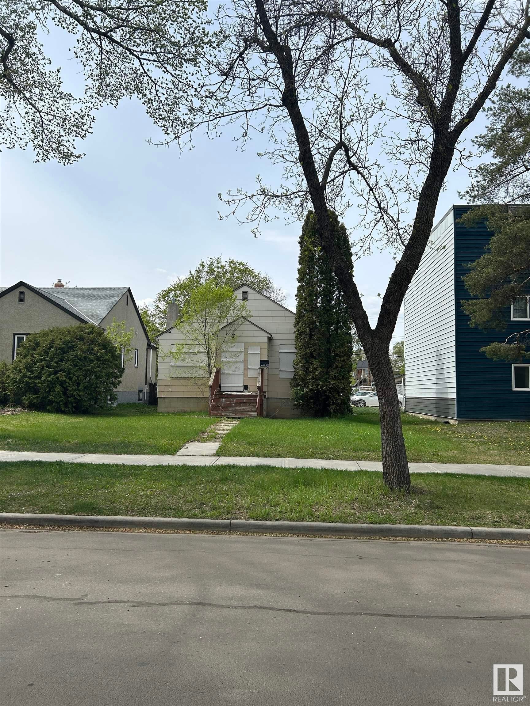 10720 112 Street, Edmonton