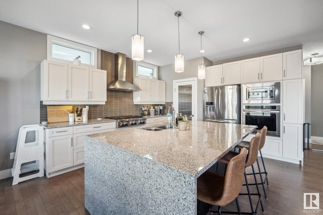 2135 Glenridding Way, Edmonton