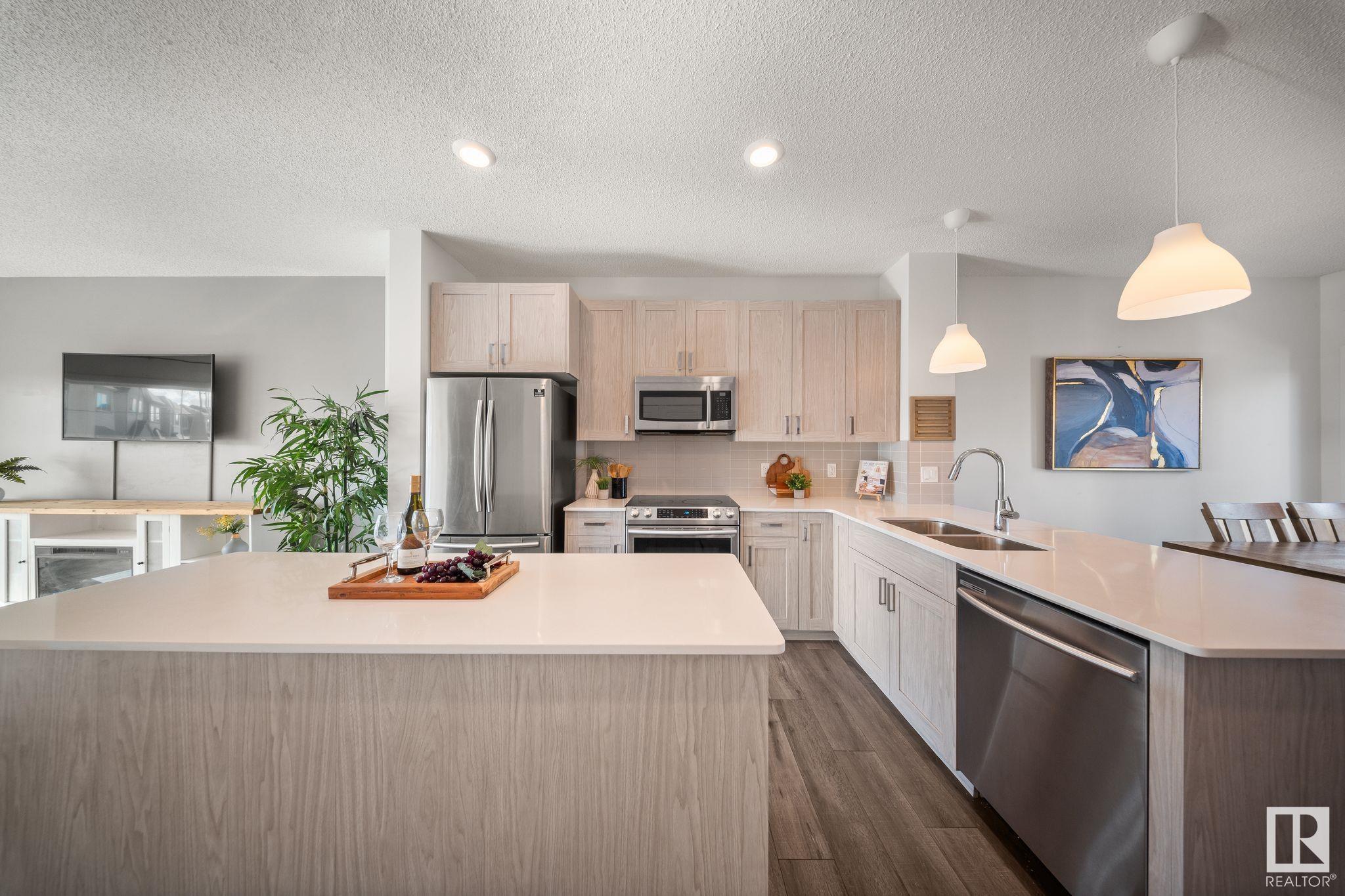17427 77 Street, Edmonton