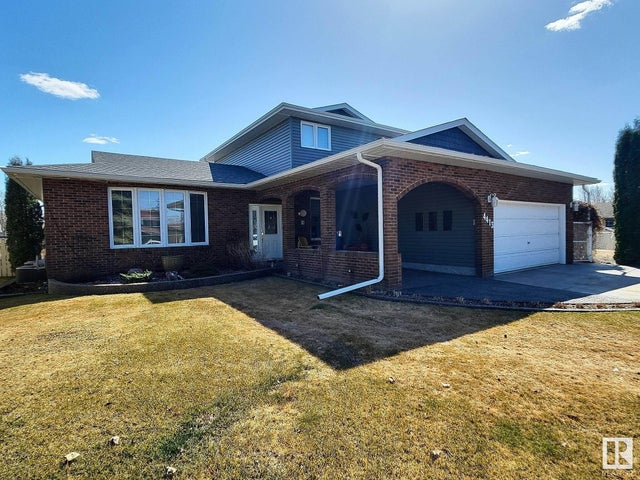 4413 45 Street, St. Paul Town