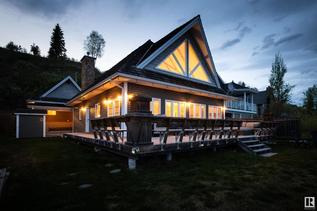 371 1 Avenue, Rural Parkland County