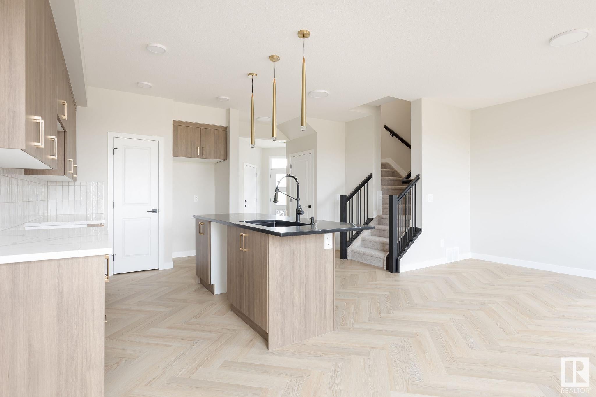 8230 Kiriak Loop, Edmonton