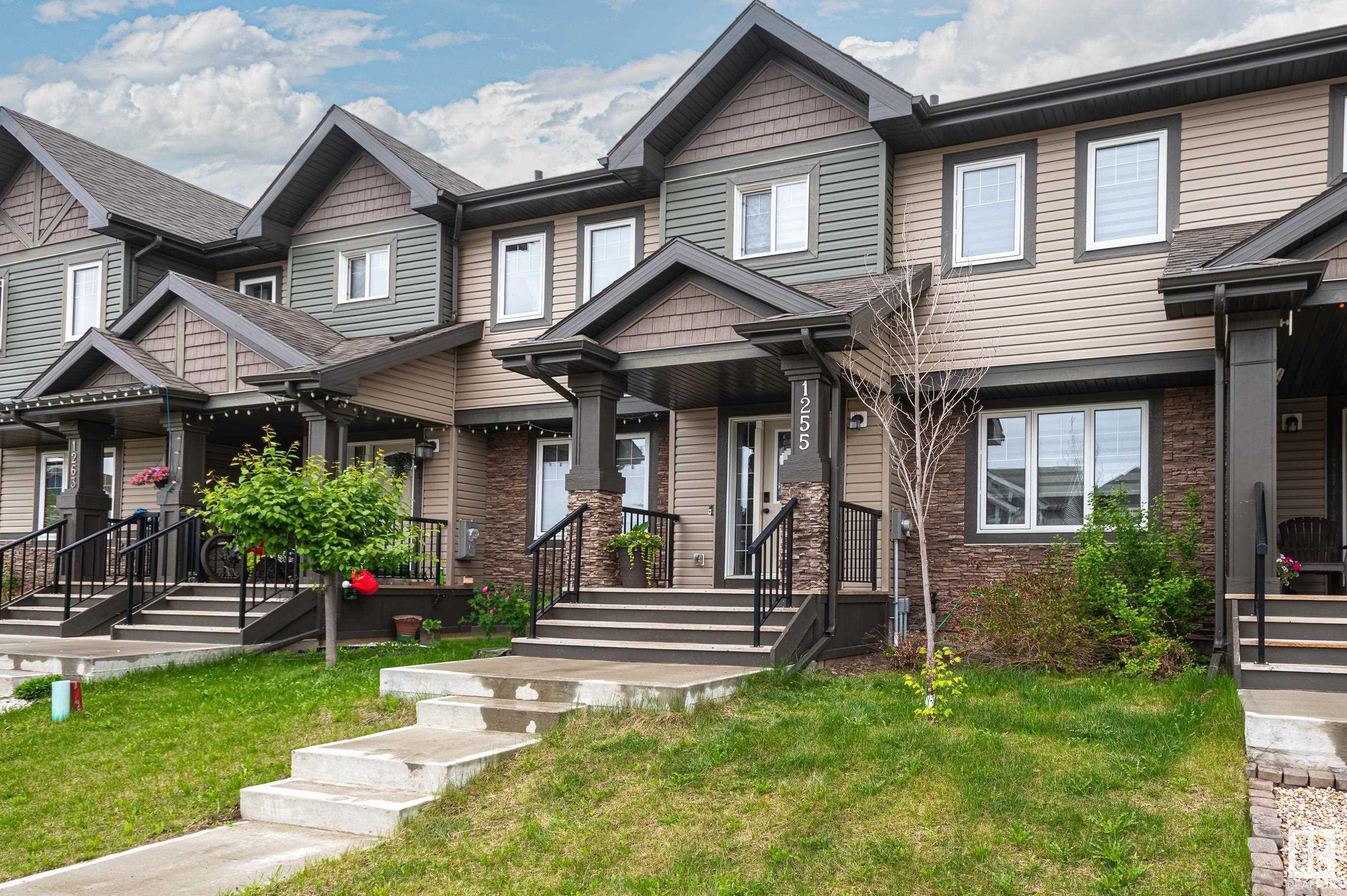 1255 Sandstone Boulevard, Sherwood Park
