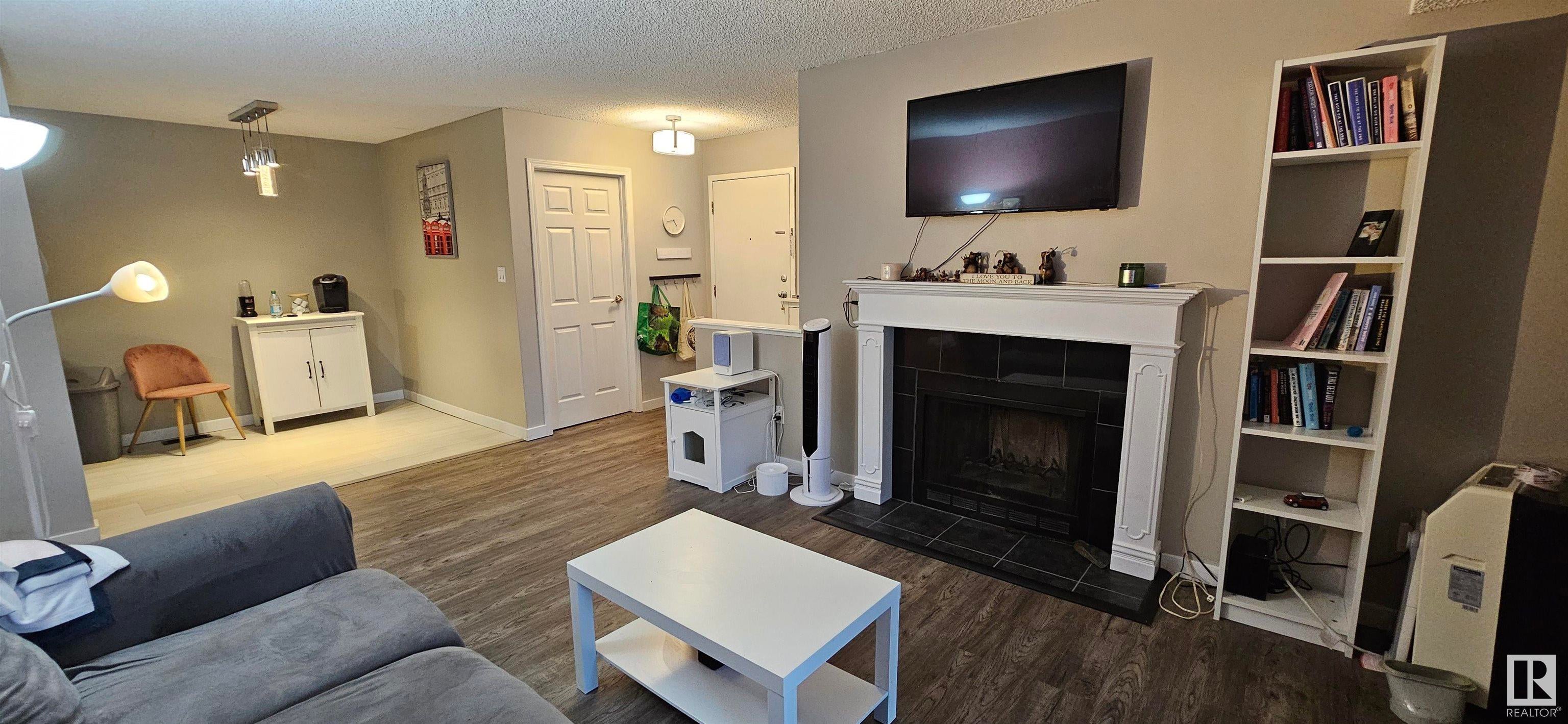 105 53 Akins Drive, St. Albert