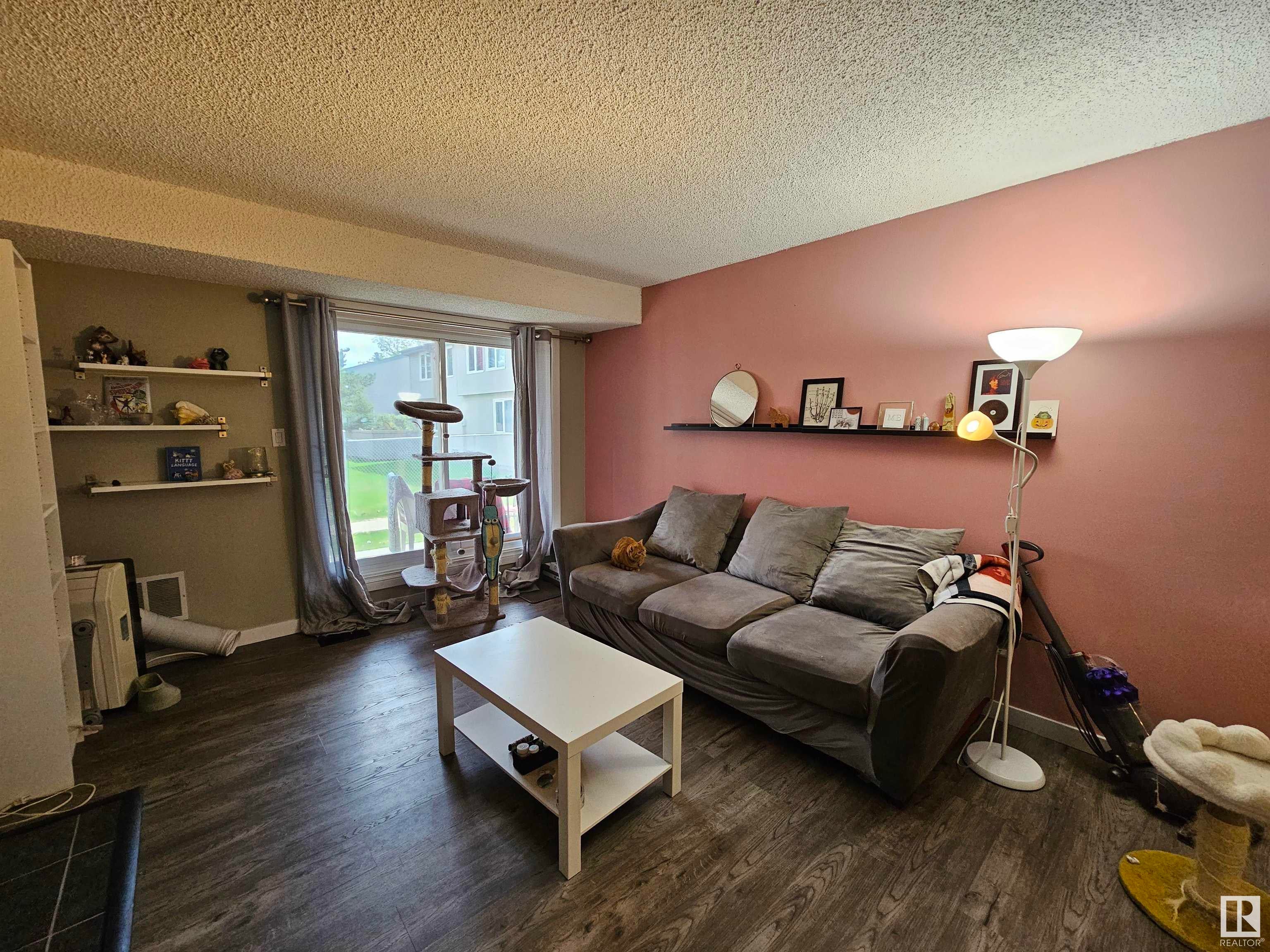 105 53 Akins Drive, St. Albert