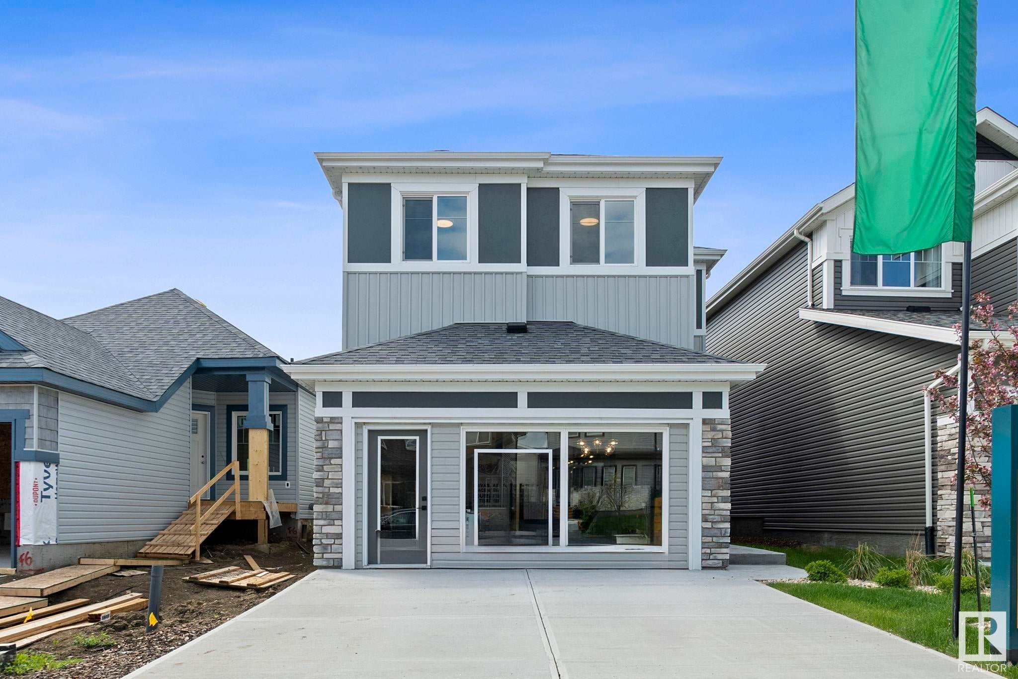 Photo for MLS®# E4438765 - home for sale at 103 Dansereau Way, Dansereau Meadows, Beaumont AB