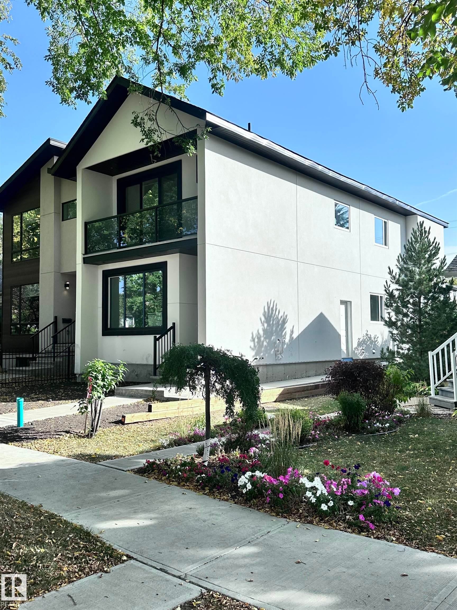 Photo for MLS®# E4440033 - home for sale at 10919 79 Avenue Northwest, Garneau, Edmonton AB