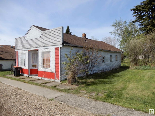 5004 50 Street, Egremont
