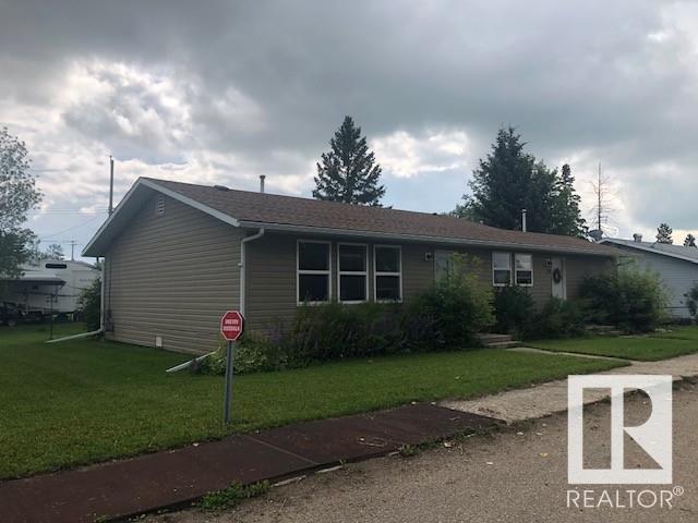 29 320 7 Avenue, Three Hills