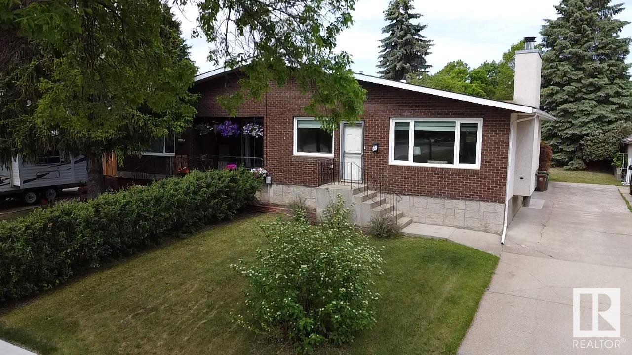 69 Attwood Drive, St. Albert