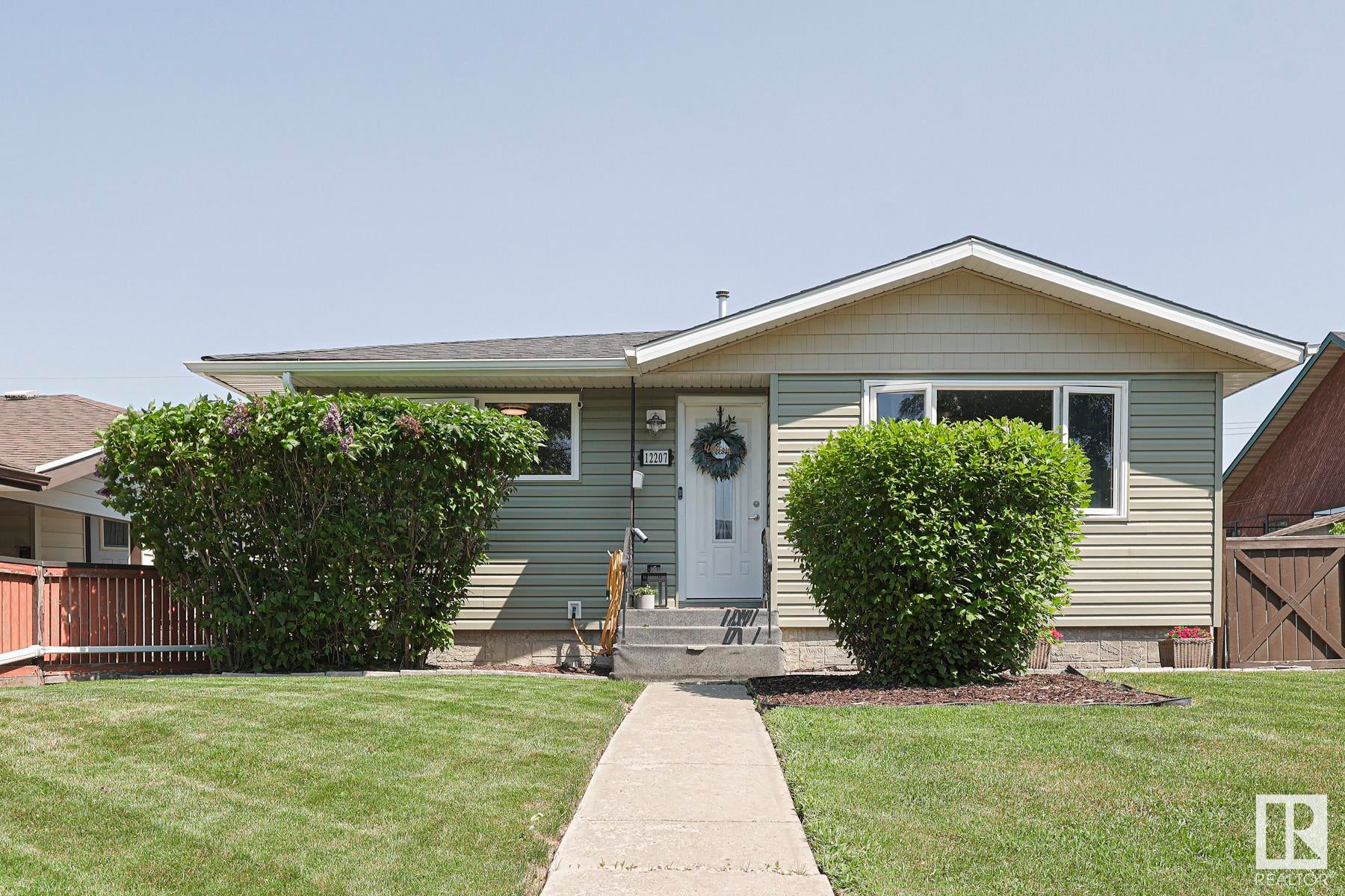 12207 42 Street, Edmonton