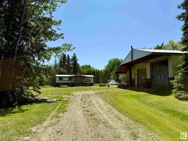 507 Lakeshore Drive Buck Lake, Rural Wetaskiwin County