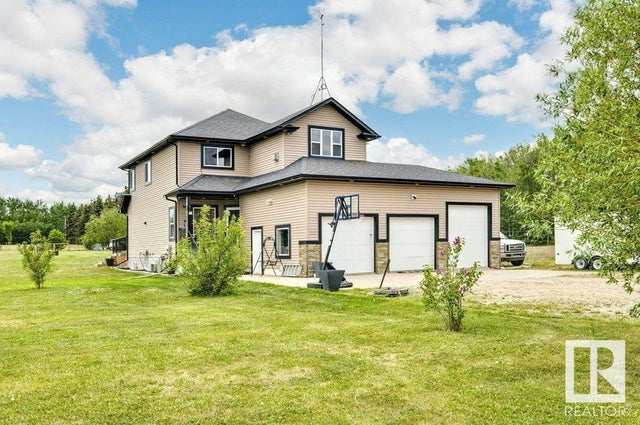 110, 51022 Range Road 221, Rural Strathcona County