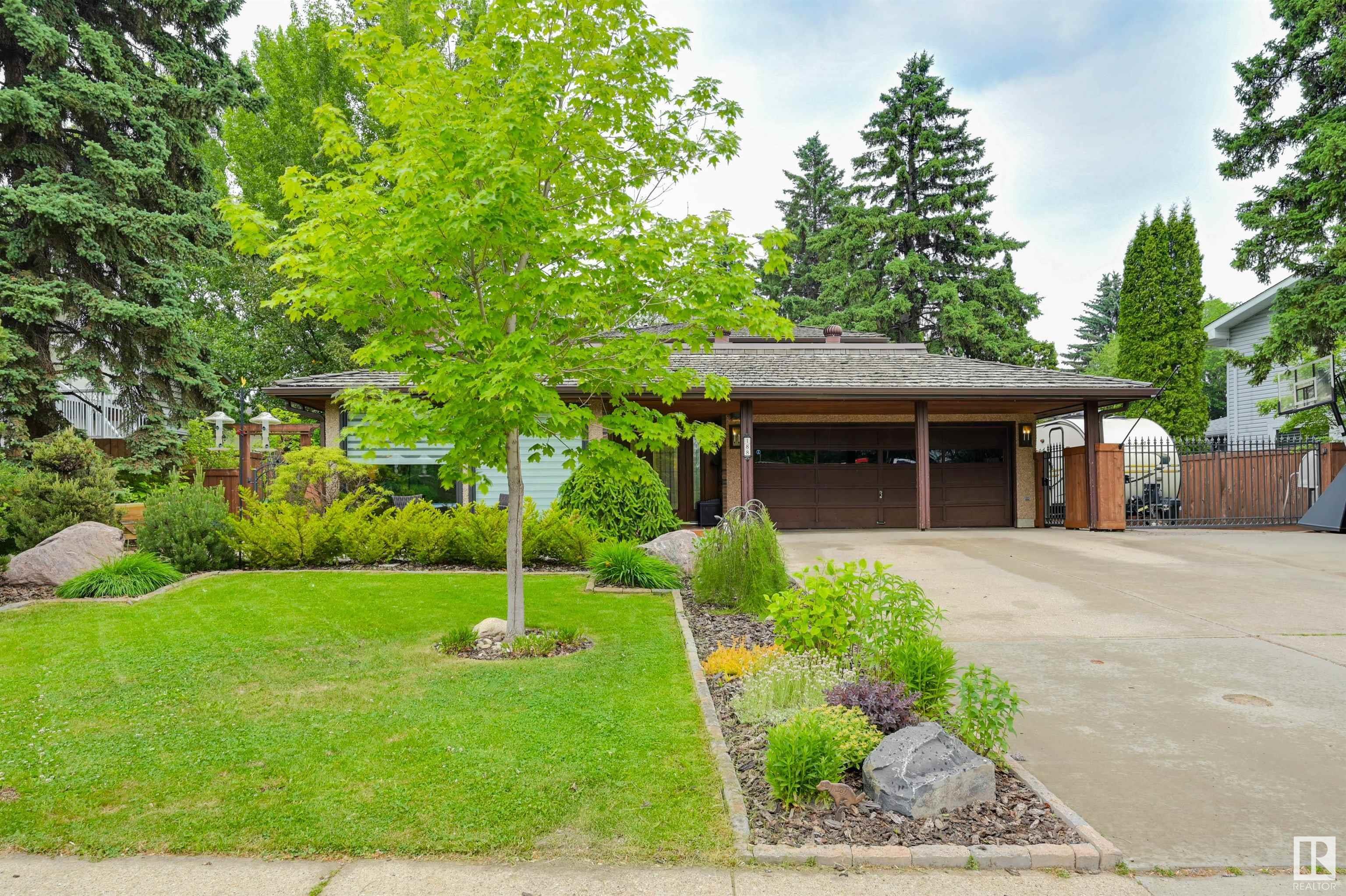 188 Quesnell Crescent, Edmonton