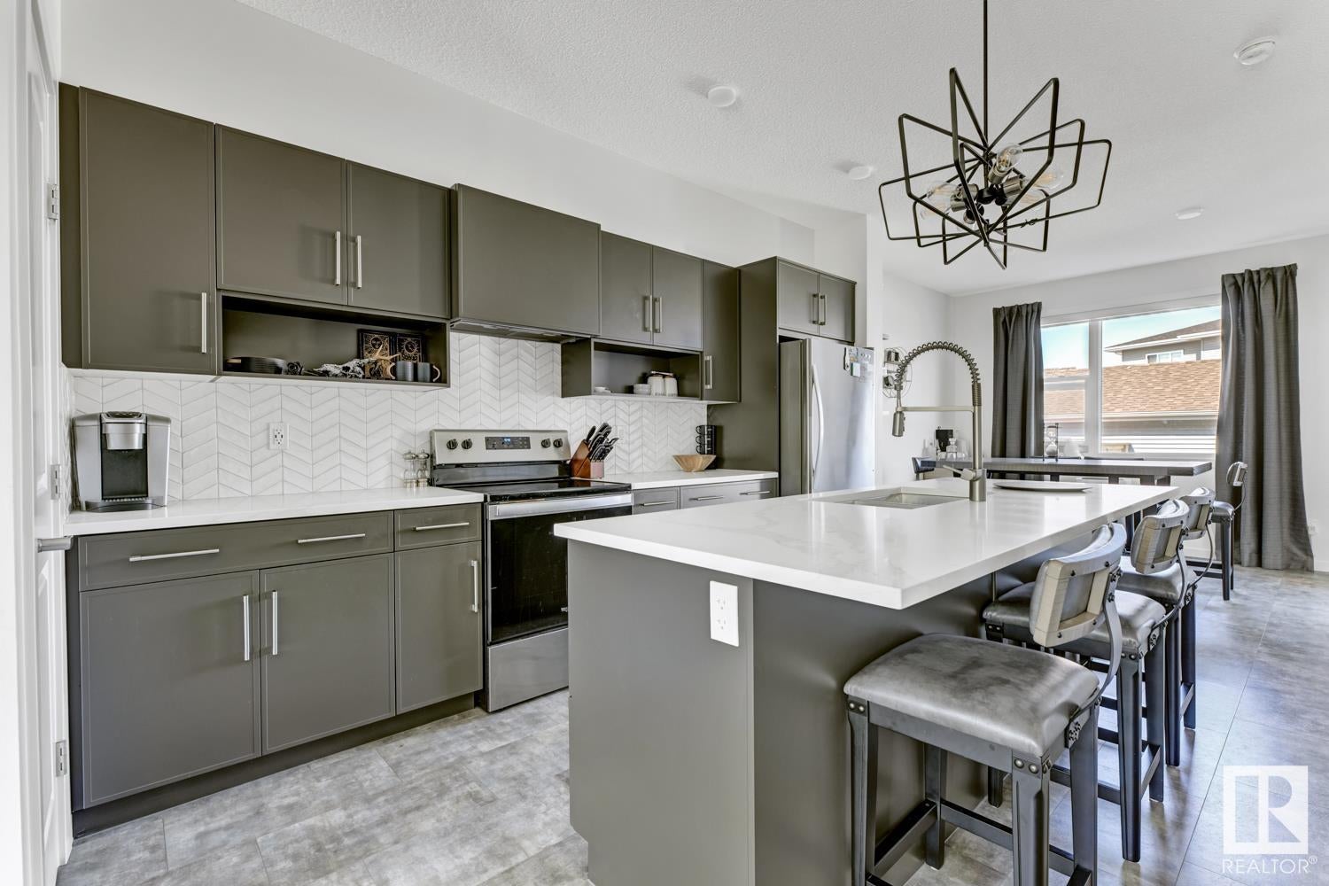 2150 Maple Road, Edmonton