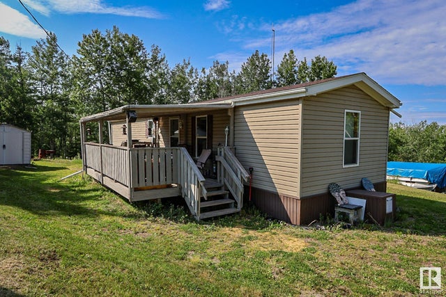 529 12002 Twp Rd 605, Rural St. Paul County
