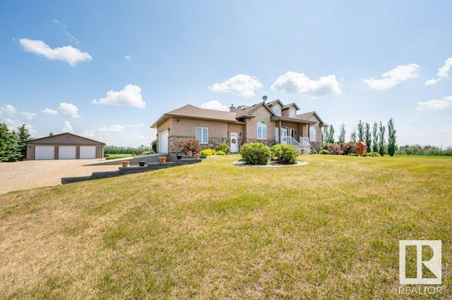 56203 Rge Road 230, Rural Sturgeon County