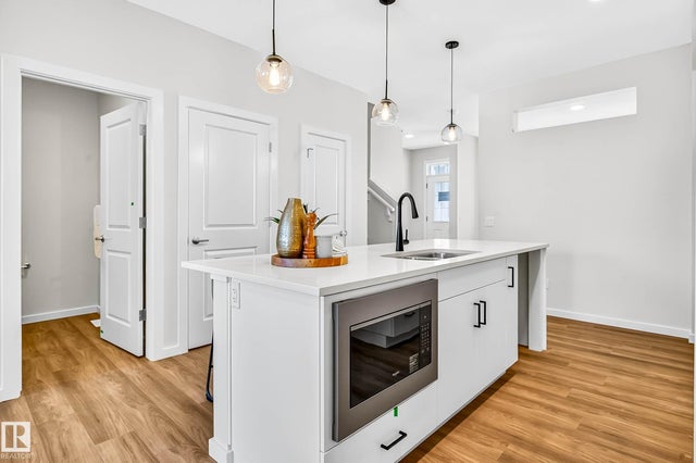 724 Southfork Drive, Leduc