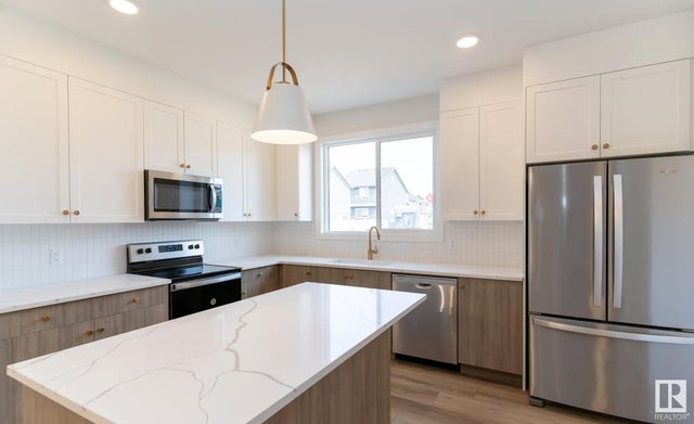 6134 Carr Road Nw, Edmonton