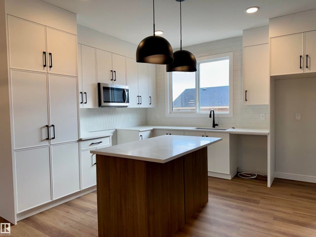 3319 Roy Brown Way Nw, Edmonton