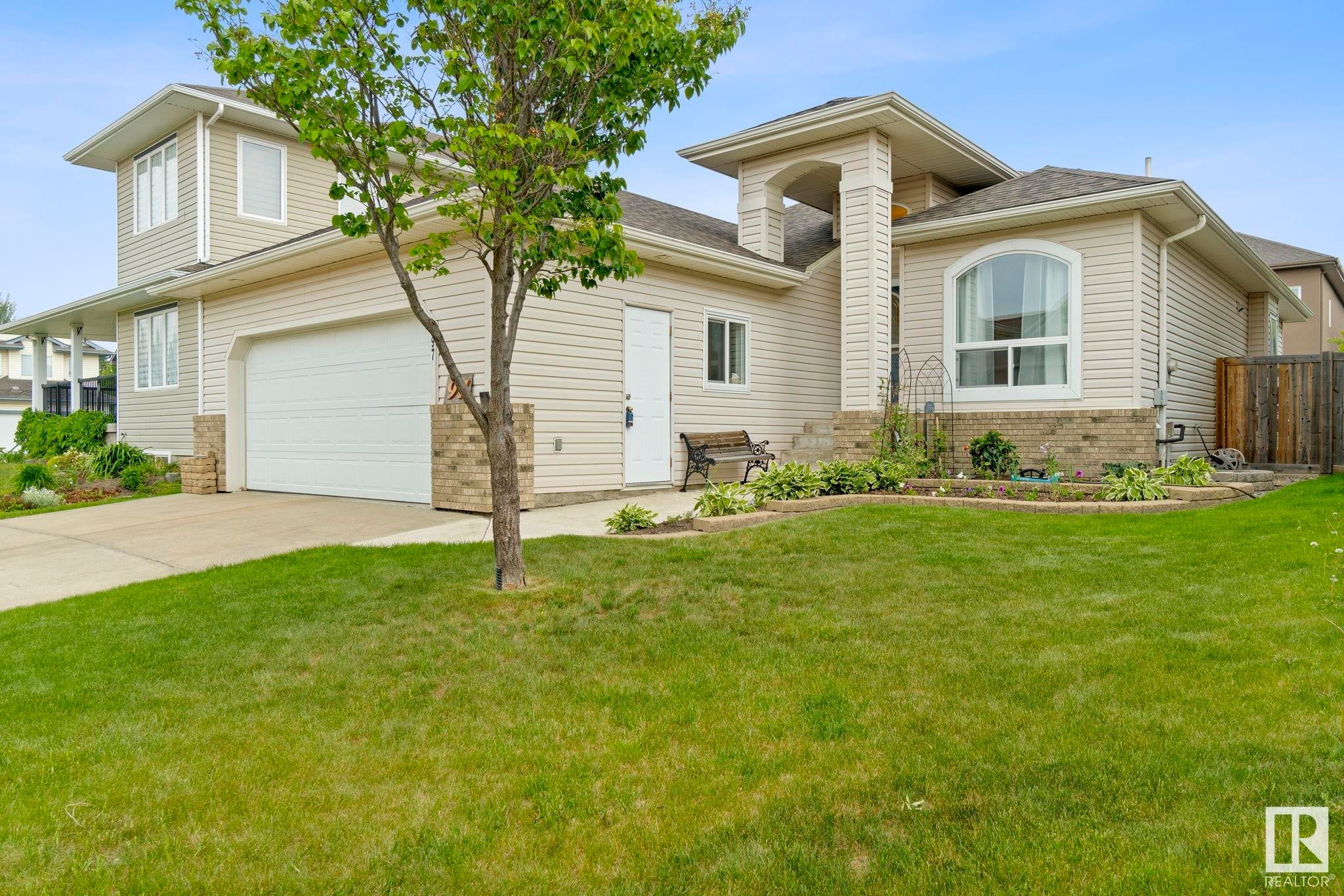 97 Lakewood Boulevard, Beaumont