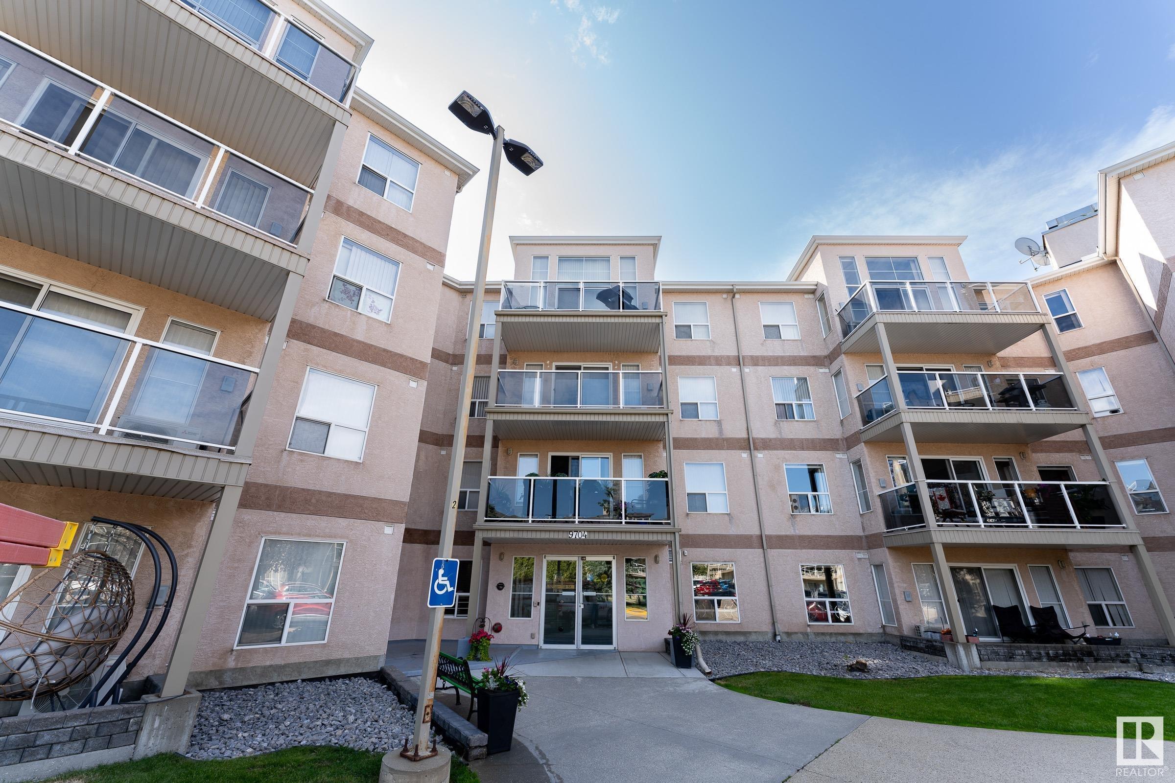 433 9704 174 Street, Edmonton