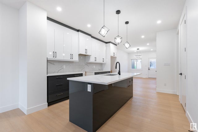 3103 Magpie Way, Edmonton