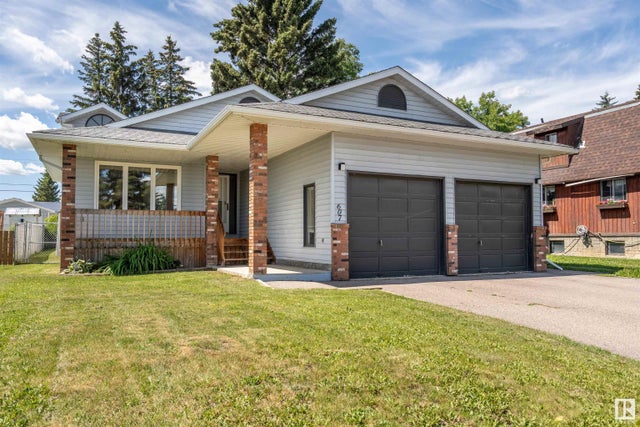 607 12 Street, Cold Lake