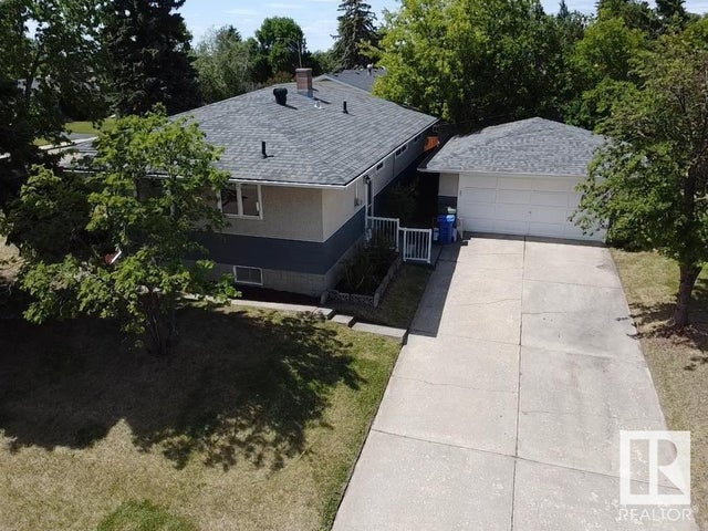 5502 44 Avenue, Wetaskiwin