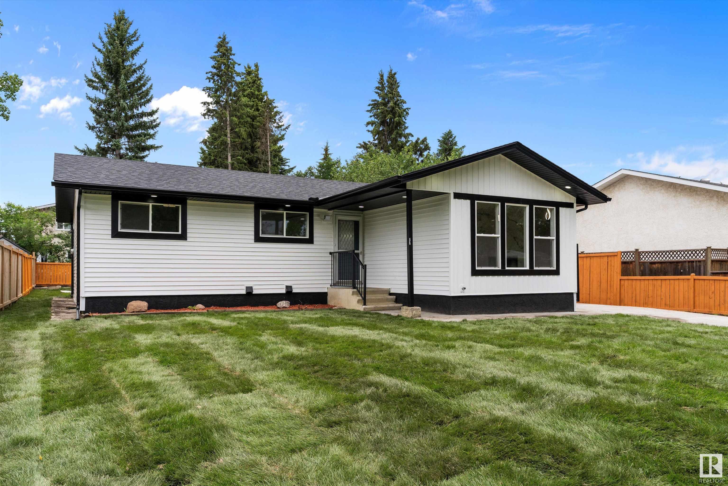 11 Labelle Crescent, St. Albert