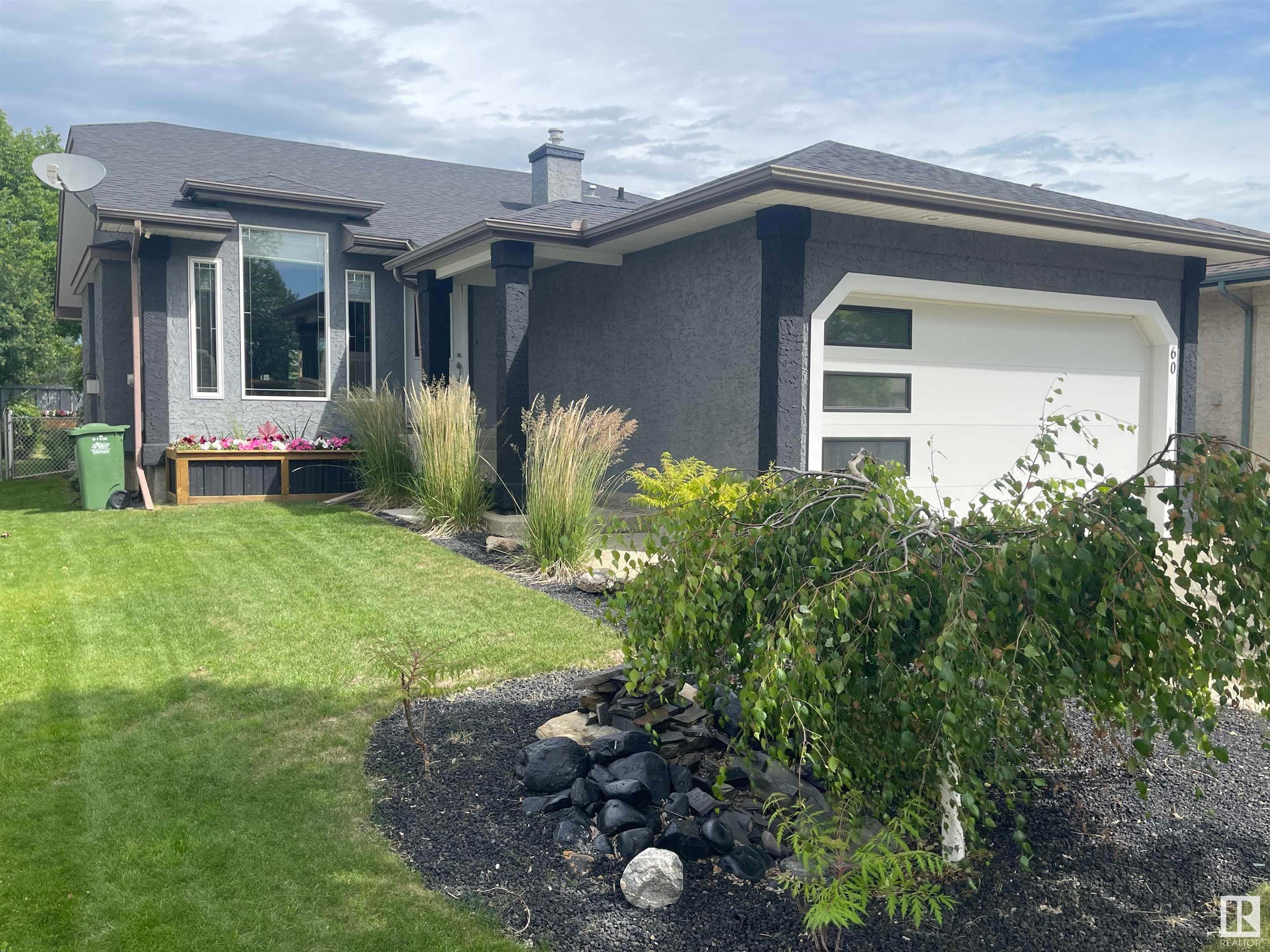 60 Oakmont Drive, St. Albert