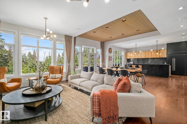 699 Howatt Drive Sw, Edmonton